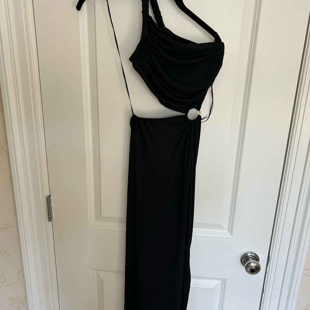 Chic One Shoulder Black Dress